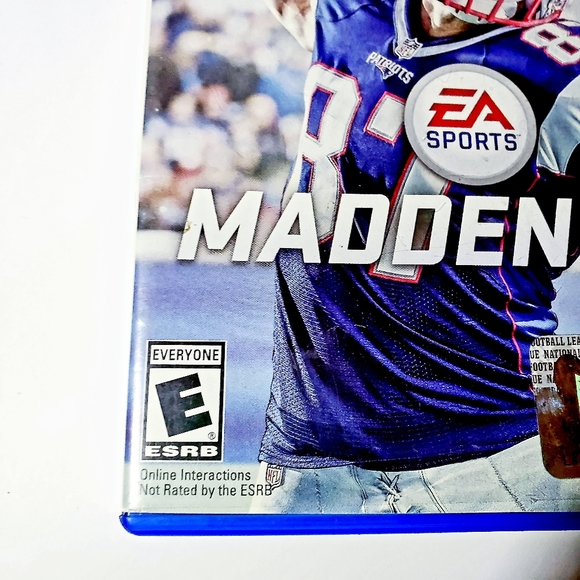 Madden 17 EA Sports NFL Game. PS4 - Picture 5 of 16